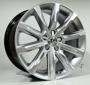 BK-5338 8x18inç 5x112 ET35 66.45 Hyper Silver REPLİKA Çel