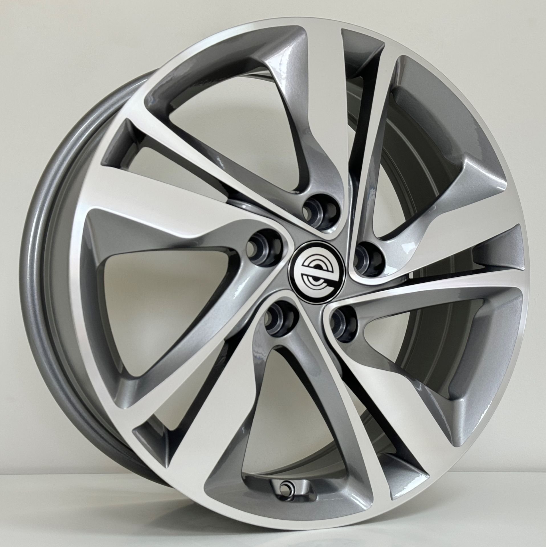 EXP HHY0010 7X17İNÇ  5X114.3 ET45 67.1 GUN MACHINED XL ÇELİK JANT