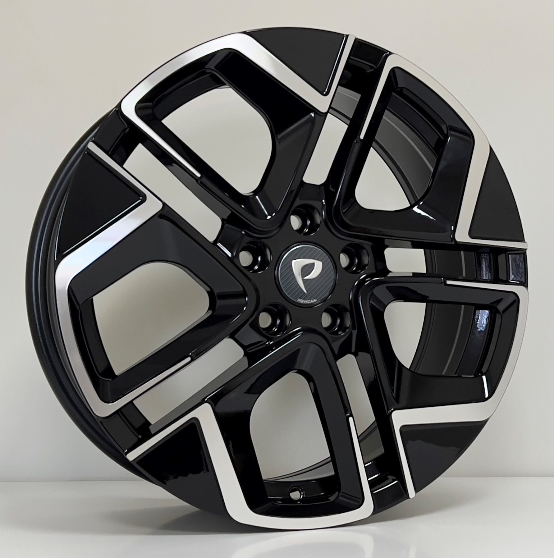 BKY 1258 7.5X18İNÇ  5X112 ET45 57.1 BLACK MACHINED XL ÇELİK JANT