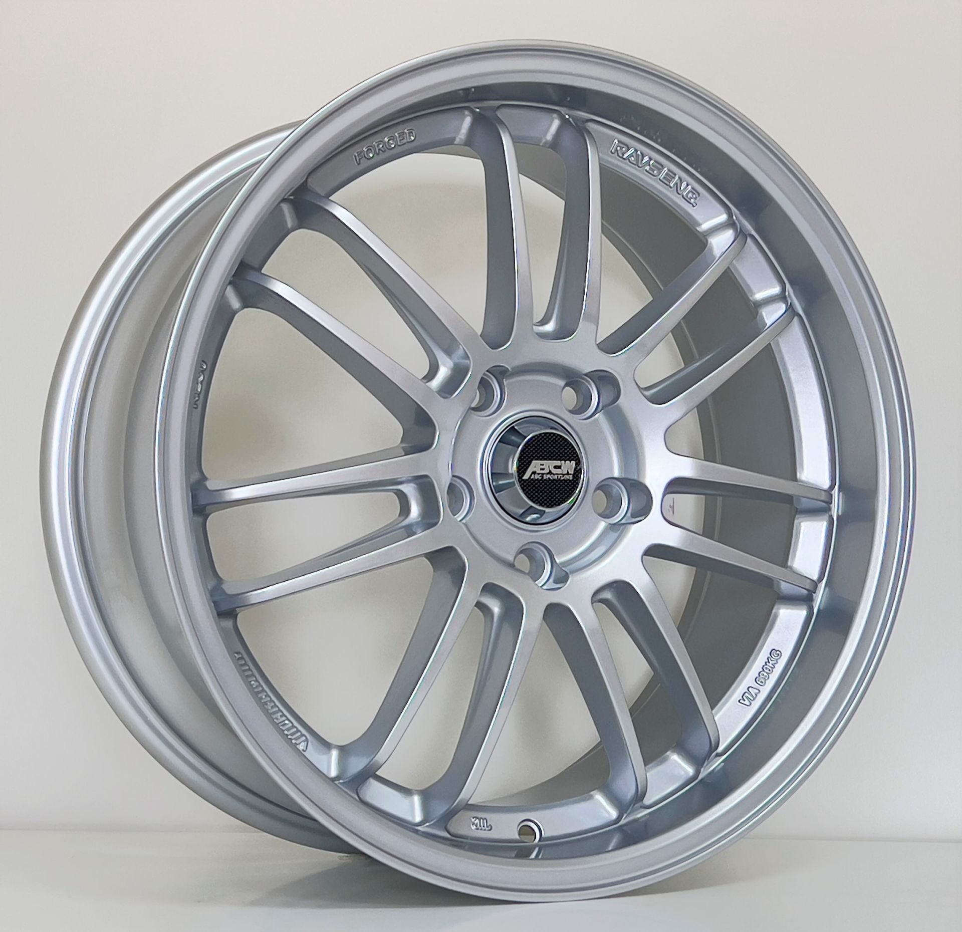 BCH KS004 8X18İNÇ  5X114.3 ET42 73.1 SILVER ÇELİK JANT
