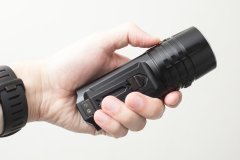 FENİX LR35R 10000 LUMEN EL FENERİ