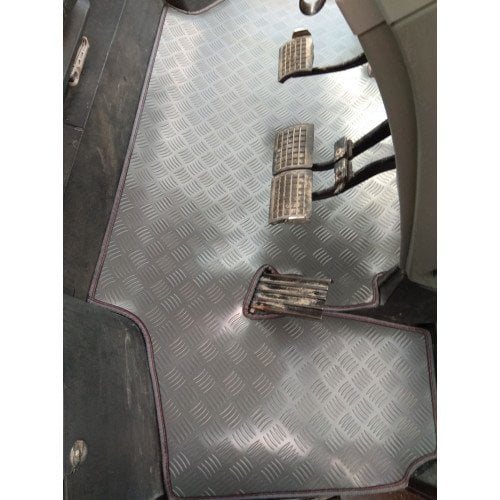 Massey Ferguson 5400 Serisi Traktör Paspas