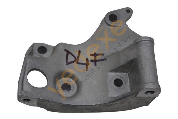 Alternatör Suportu 1.2 16v D4F 7700864288