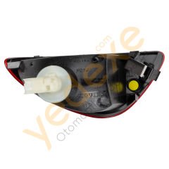 CLİO III HB Sağ Arka Tampon Reflektörü 8200776121 8200776054