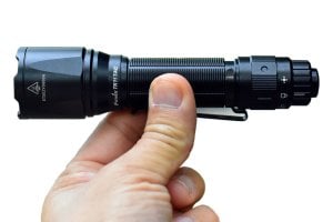 FENIX ​​TK11 TAC 1600 LUMEN EL FENERİ