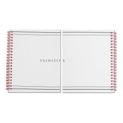 Spiralli geri dönmüş defterler - Yalnızlık