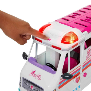 Barbie Dönüşen Ambulans ve Klinik Oyun Seti HKT79