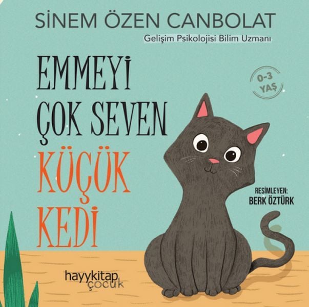 Emmeyi Çok Seven Küçük Kedi