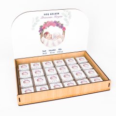 BEBEK -Kız Bebek Ahşap Kutuda Madlen Çikolata