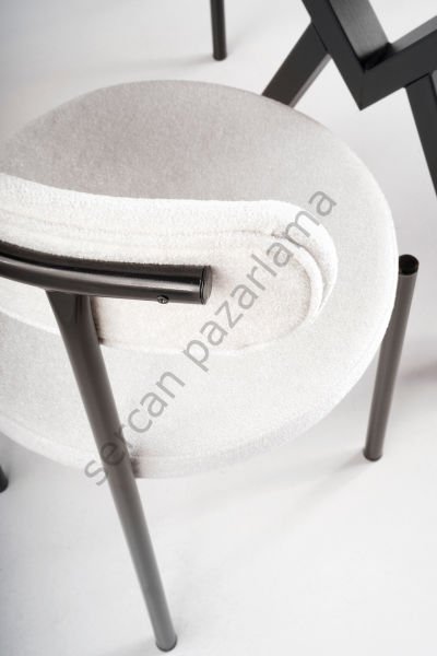 1057-2329 - Koza Masa Sandalye Takımı - Çam/Siyah