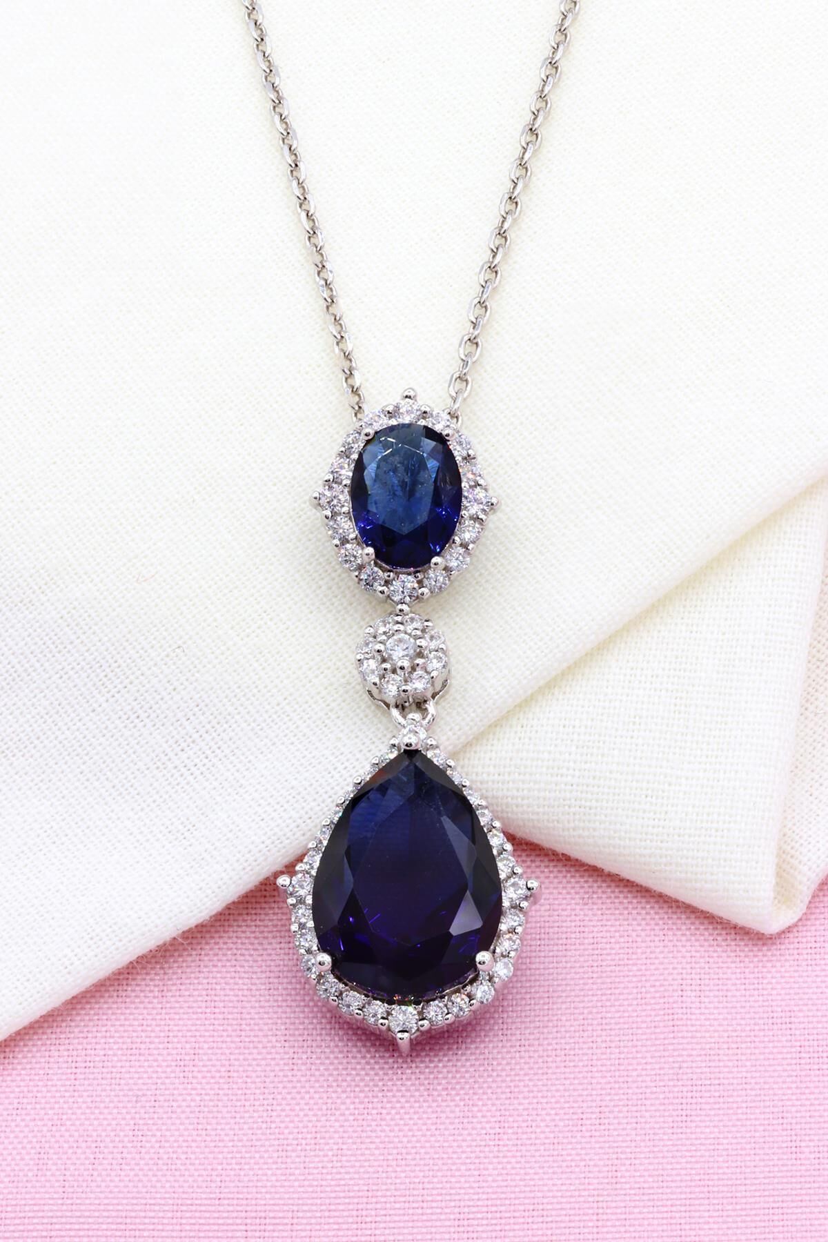 Safir Taşlı Damla Modeli Gümüş Kolye 323