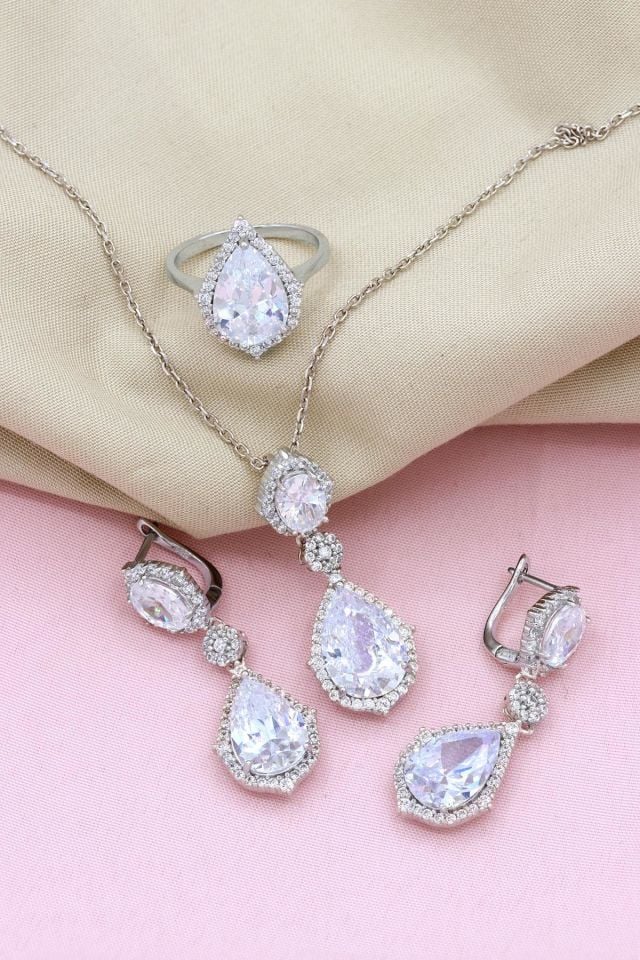 Zirkon Taşlı Damla Modeli Gümüş Set 060