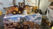 CAT 14M  Motor Grader  1 :50