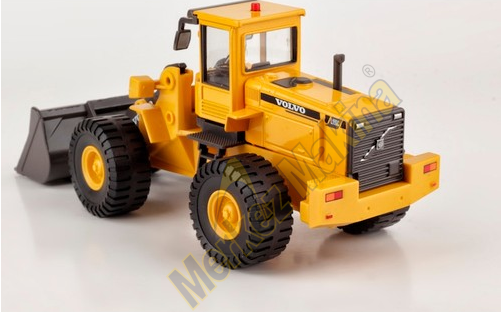 Cararama 1:50 VOLVO L150C LOADER