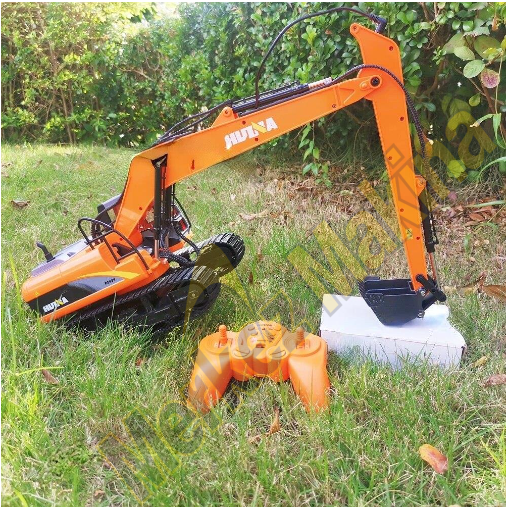 HUINA 1/14 Yüksek Kalite 15 Kanal RC Model Ekskavatör Paletli Kepçe Kazıcı Uzaktan Kumandalı Çok Fonksiyonlu RC İş Makinası - 2.4G Full Fonksiyon Sesli ve Işıklı 1551 Turuncu (Uzun Kol)