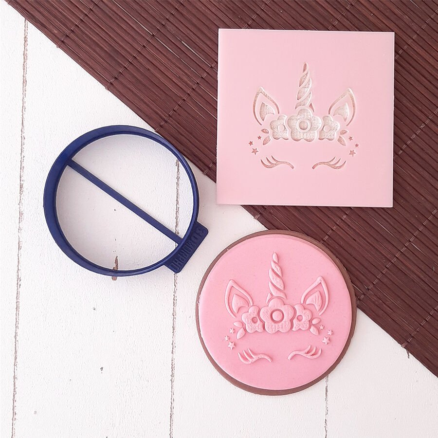 Çiçek Unicorn Kabartma Baskı