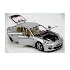 2017A KUT. 1:18 PORSCHE PANAMERA MODEL