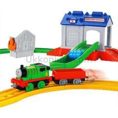 DGC07 TF PERCY KURTARMA MERKEZİ OYUN SETİ /Thomas ve Arkadaşları