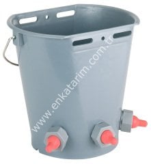 3 emzikli plastik 8 lt skalalı oğlak ve kuzu emzirme kovası