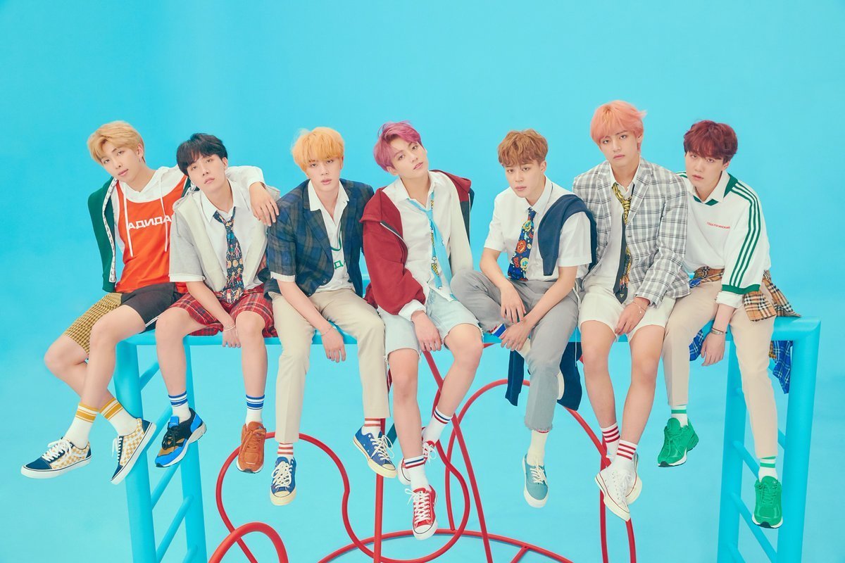 BTS ''LOVE YOUR SELF  [ANSWER]'' GRUP VE ÜYE POSTERLERİ (F VERSIYON)