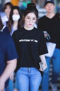 Red Velvet Irene  ''Welcome Home'' T-SHIRT