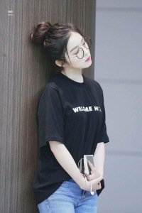 Red Velvet Irene  ''Welcome Home'' T-SHIRT