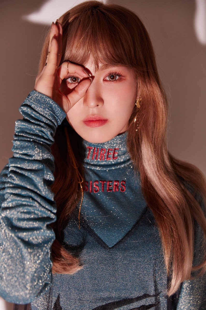 RED VELVET ''Perfect Velvet'' WENDY KART POSTALLARI