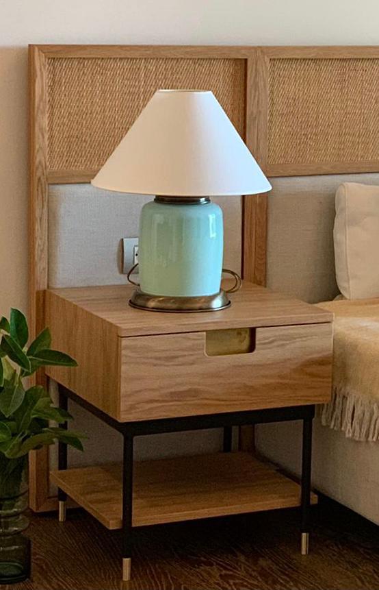 THIN - NIGHTSTAND IV