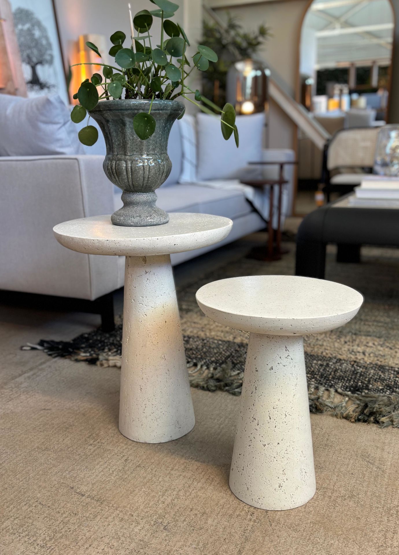 BETON MUSHROOM EKRU - 1