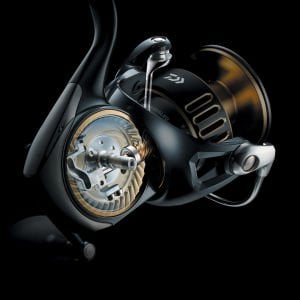 Daiwa Saltiga 25 8000 P Olta Makinesi