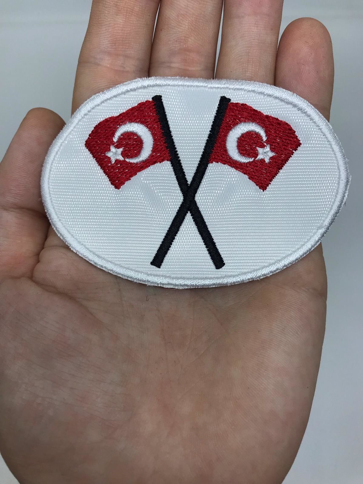 Türk Bayraklı  Nakış Arma