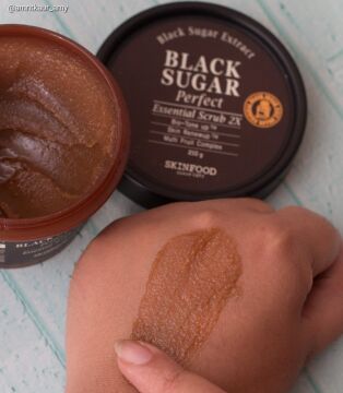 Skinfood Black Sugar Perfect Essential Scrub 2X Maske 210G
