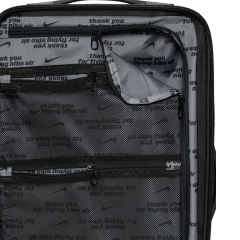 Nike Carry-On Luggage Seyahat Çantası Siyah 52LT