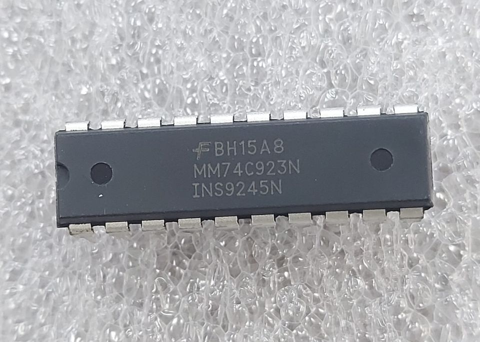 74C923