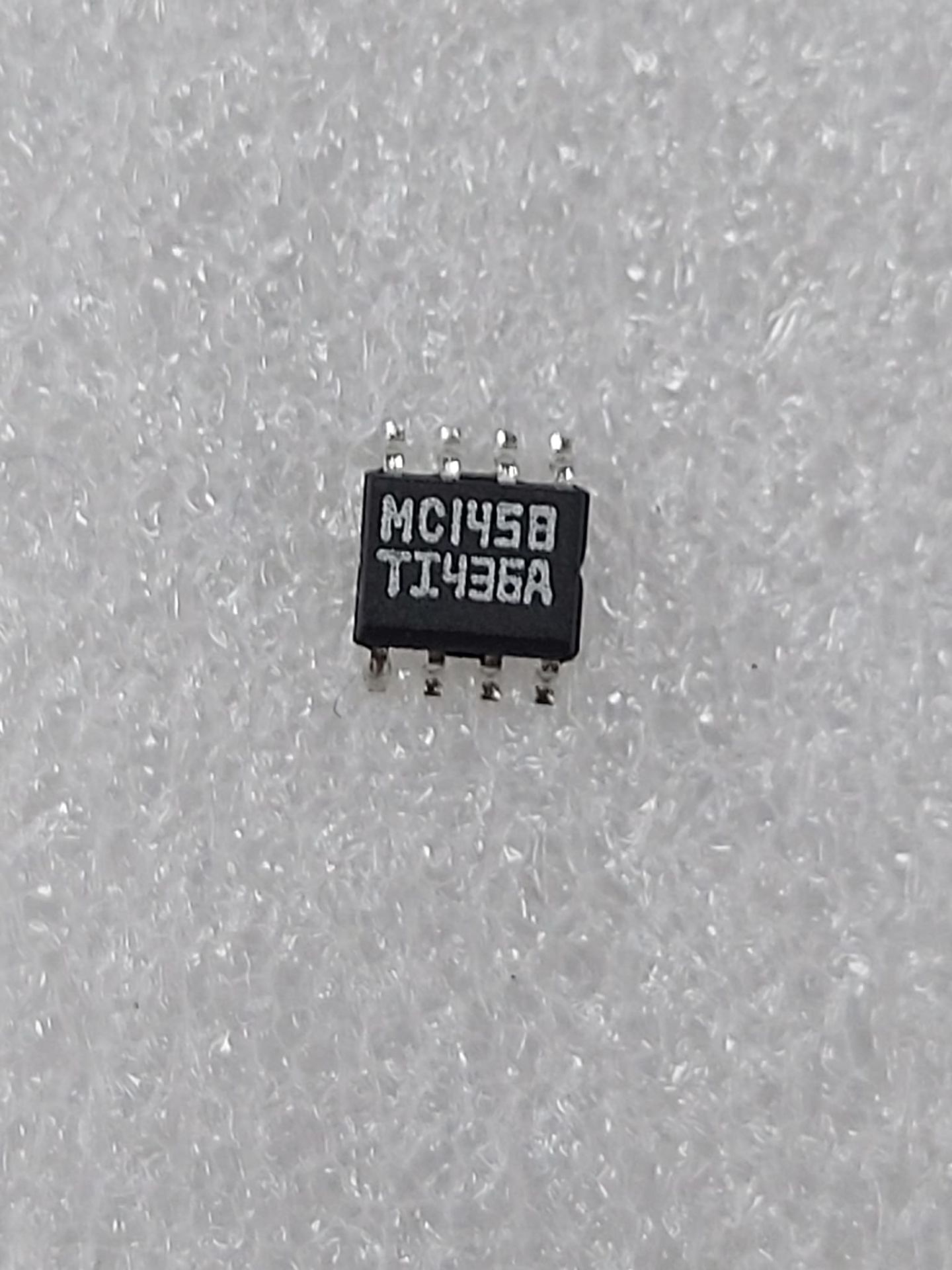 MC1458 (LM1458)  SMD