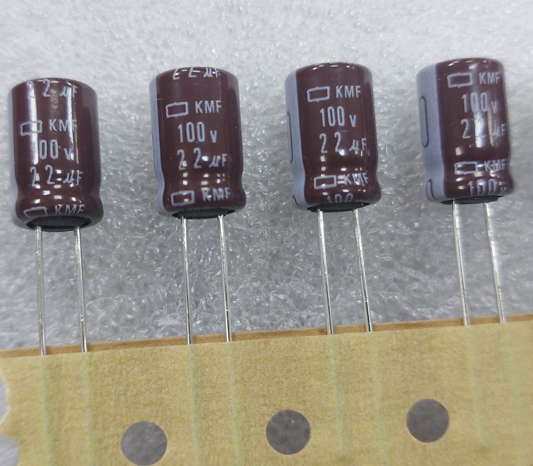 22UF 100V
