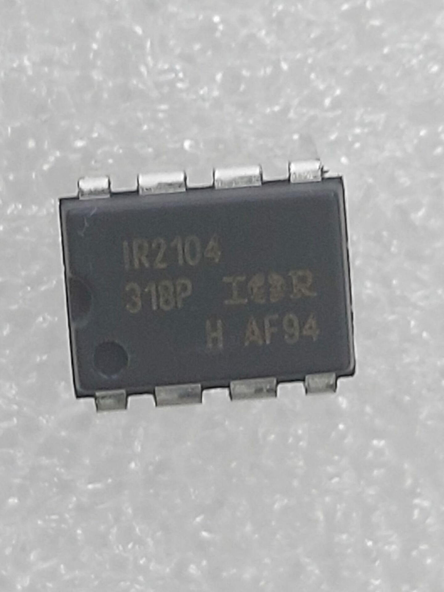IR2104PBF