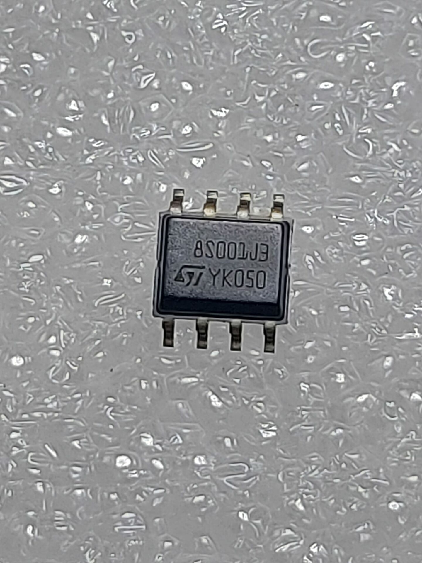 STM8S001J3M3