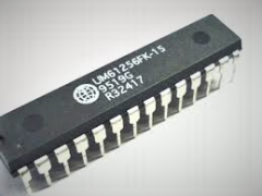 UM61256FK-15