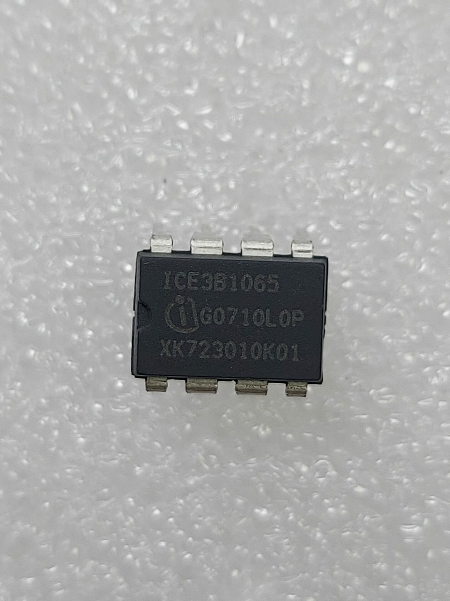 ICE3B2565 4 Stück - Industrielle Elektronikbauteile Für Automatisierungssysteme