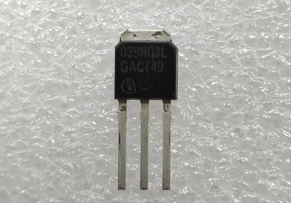 IPU039N03L
