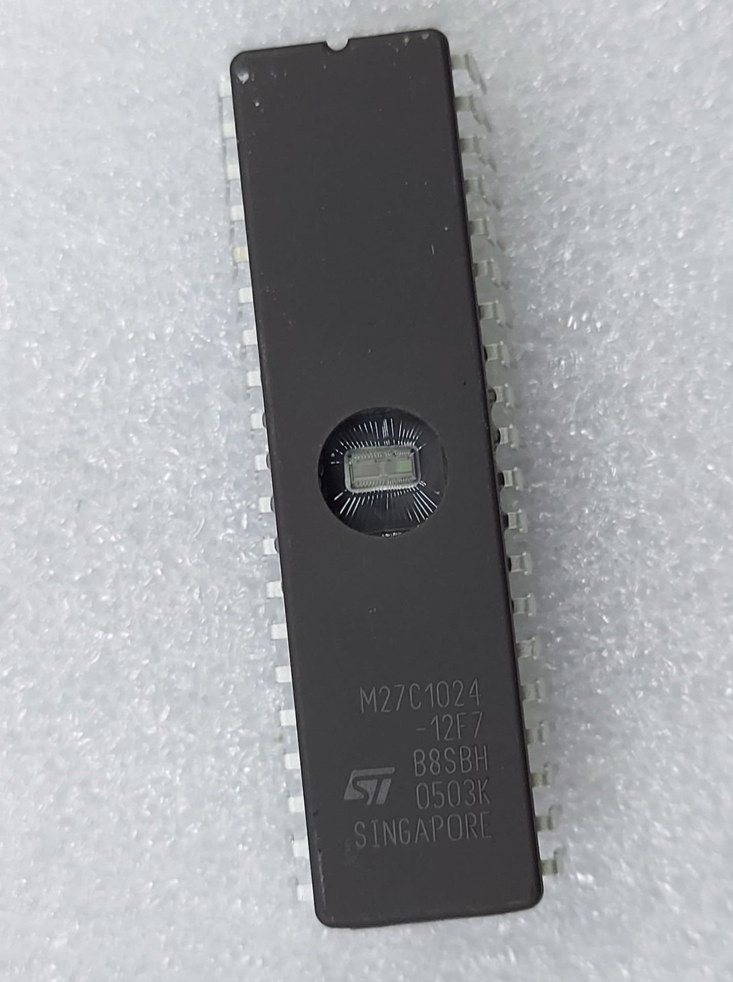 M27C1024-12F7