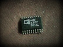 ADF4208BRU