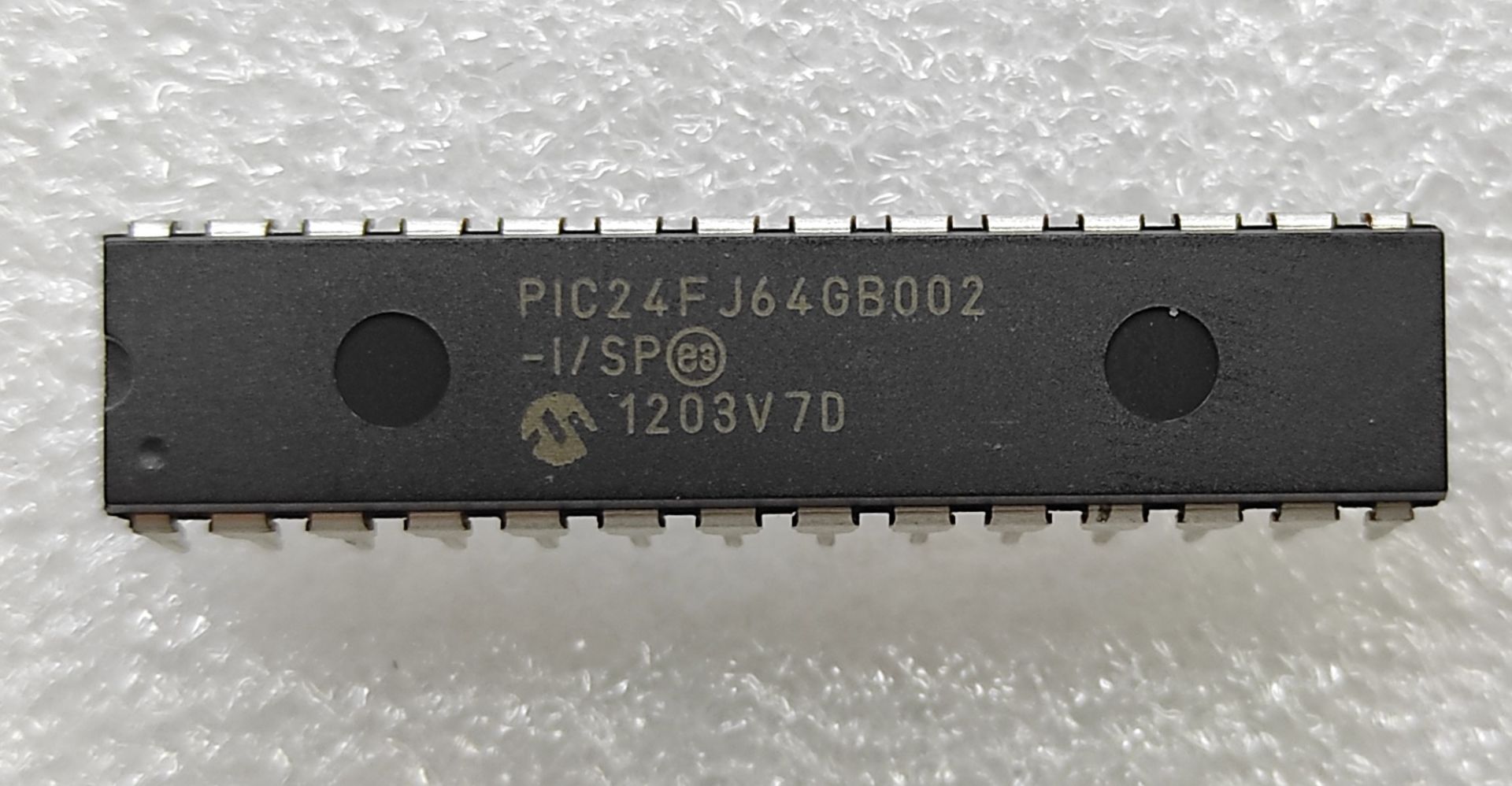 PIC24FJ64GB002-I/SP