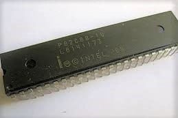 P82C08-10