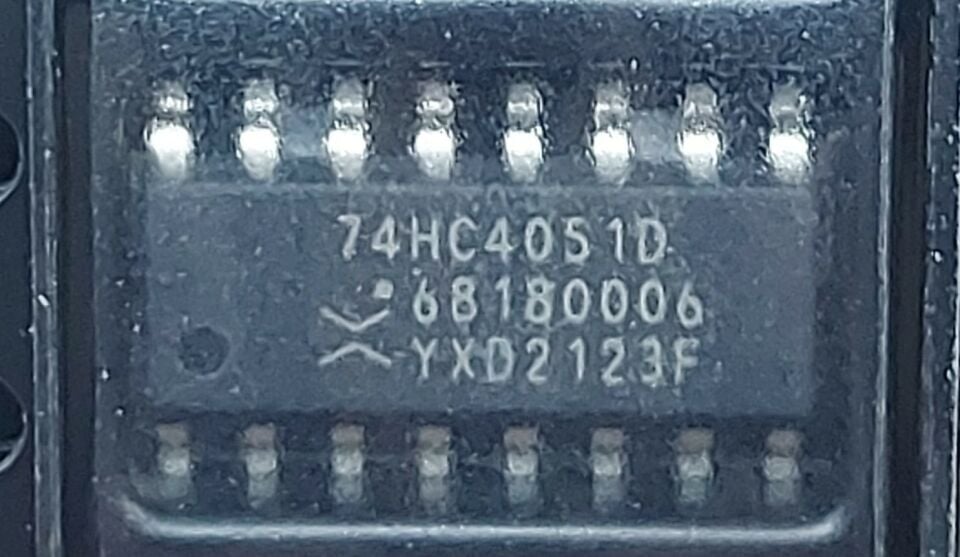 74HC4051D   SMD