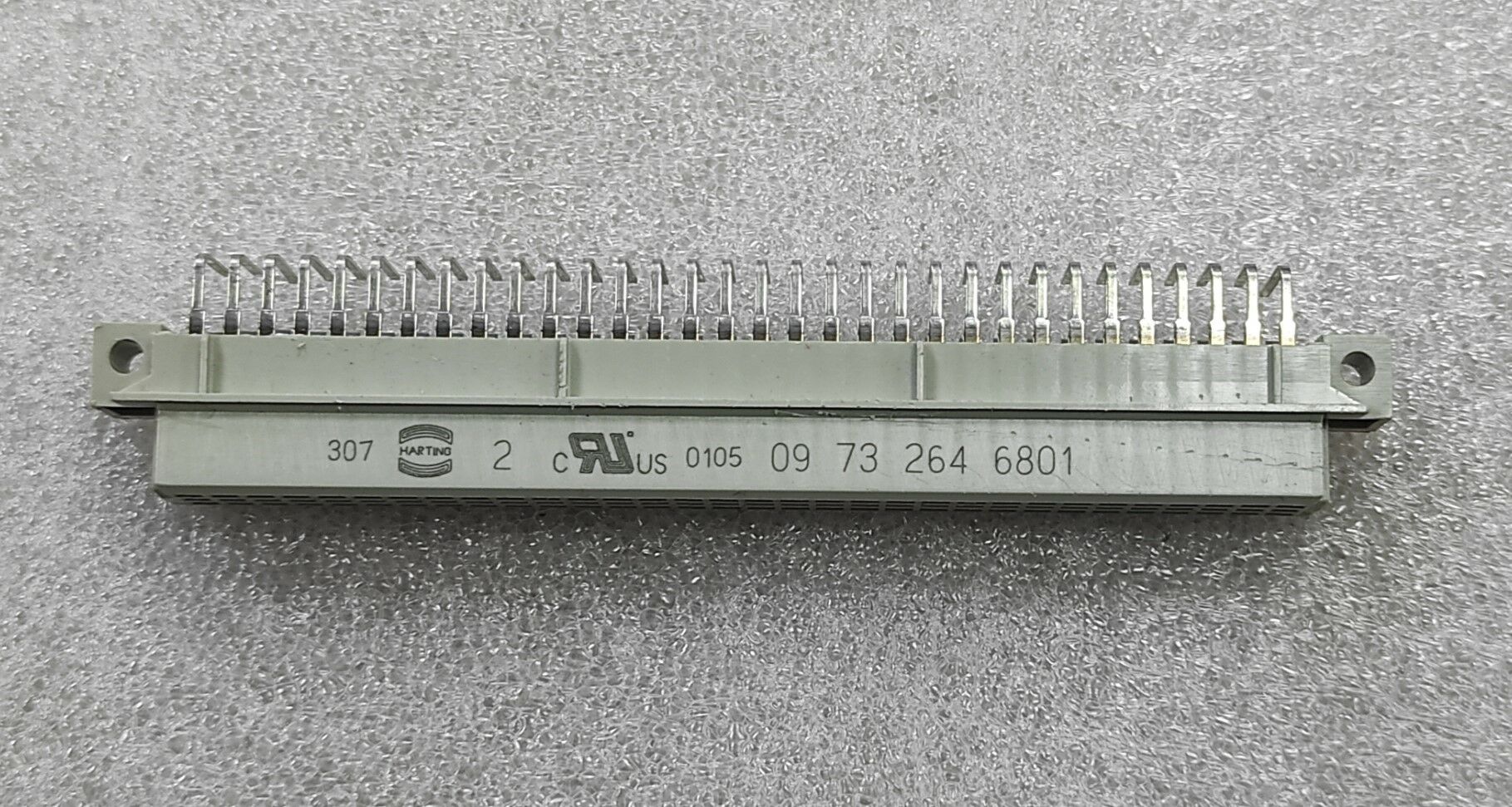 09732646801 64 PIN KONNEKTÖR