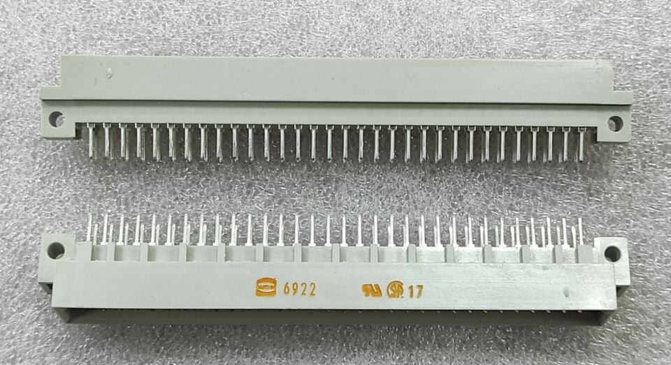 64 PIN KONNEKTÖR