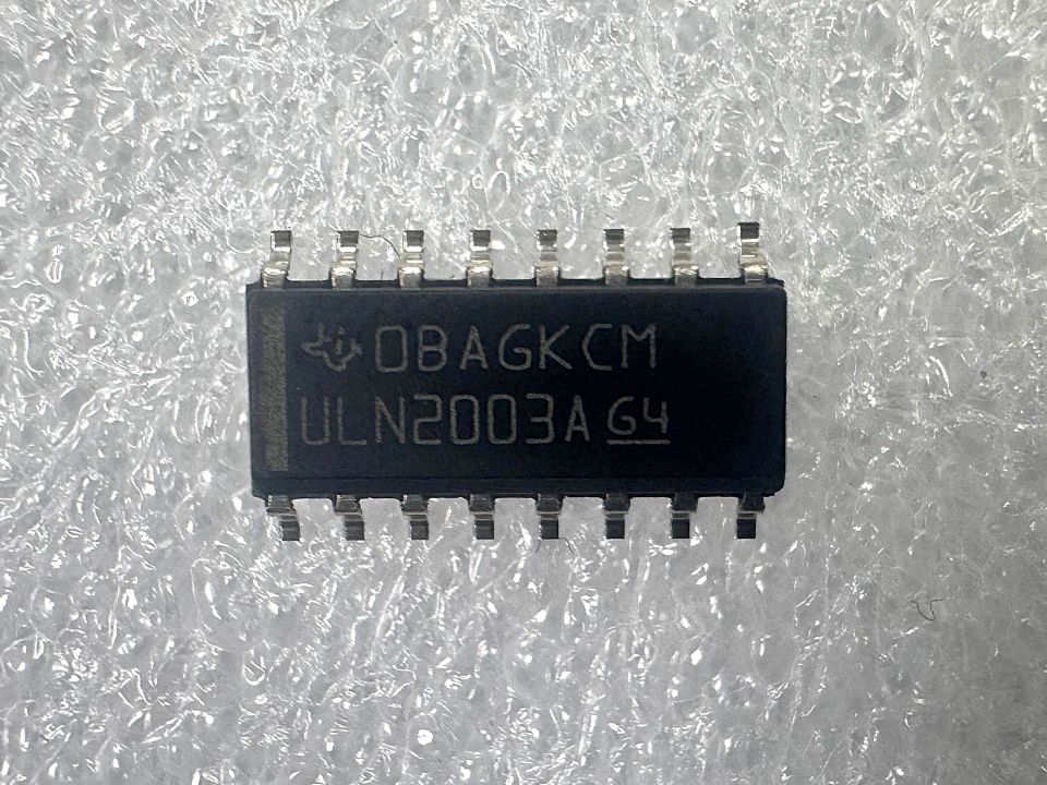 ULN2003ADR (ULN2003A)