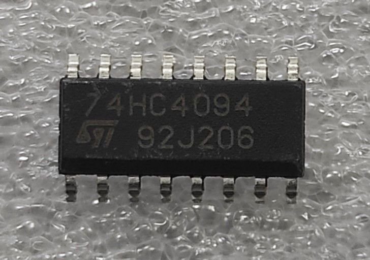 74HC4094 SMD